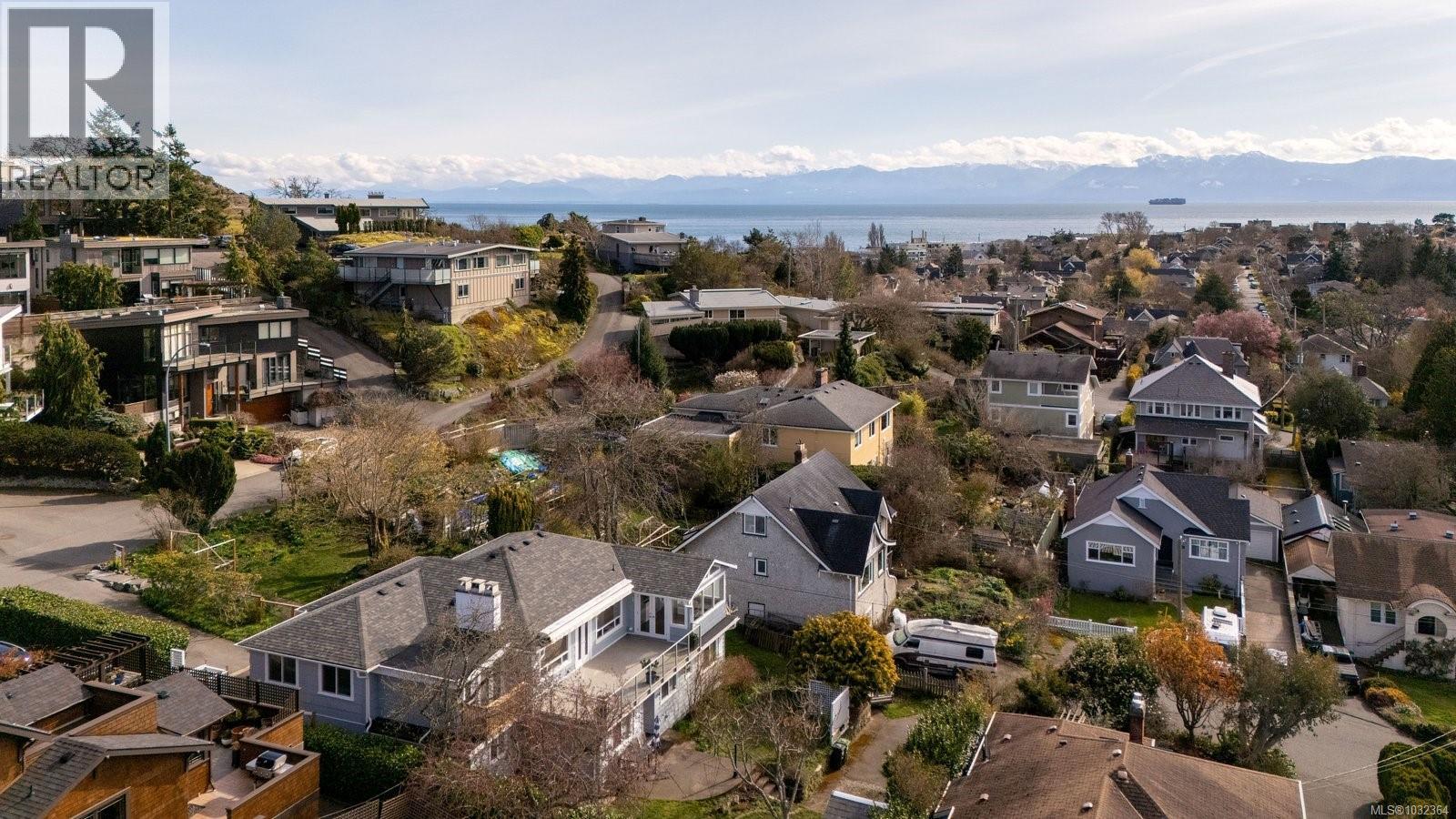 310 Windermere Pl, Victoria, British Columbia  V8S 3J3 - Photo 44 - 1032364