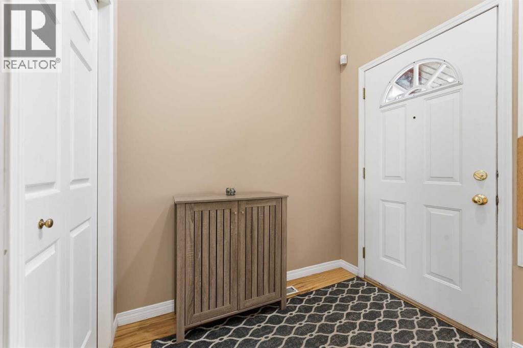 21 Panamount Crescent NW, Calgary, Alberta  T3K 5L7 - Photo 2 - A2304032