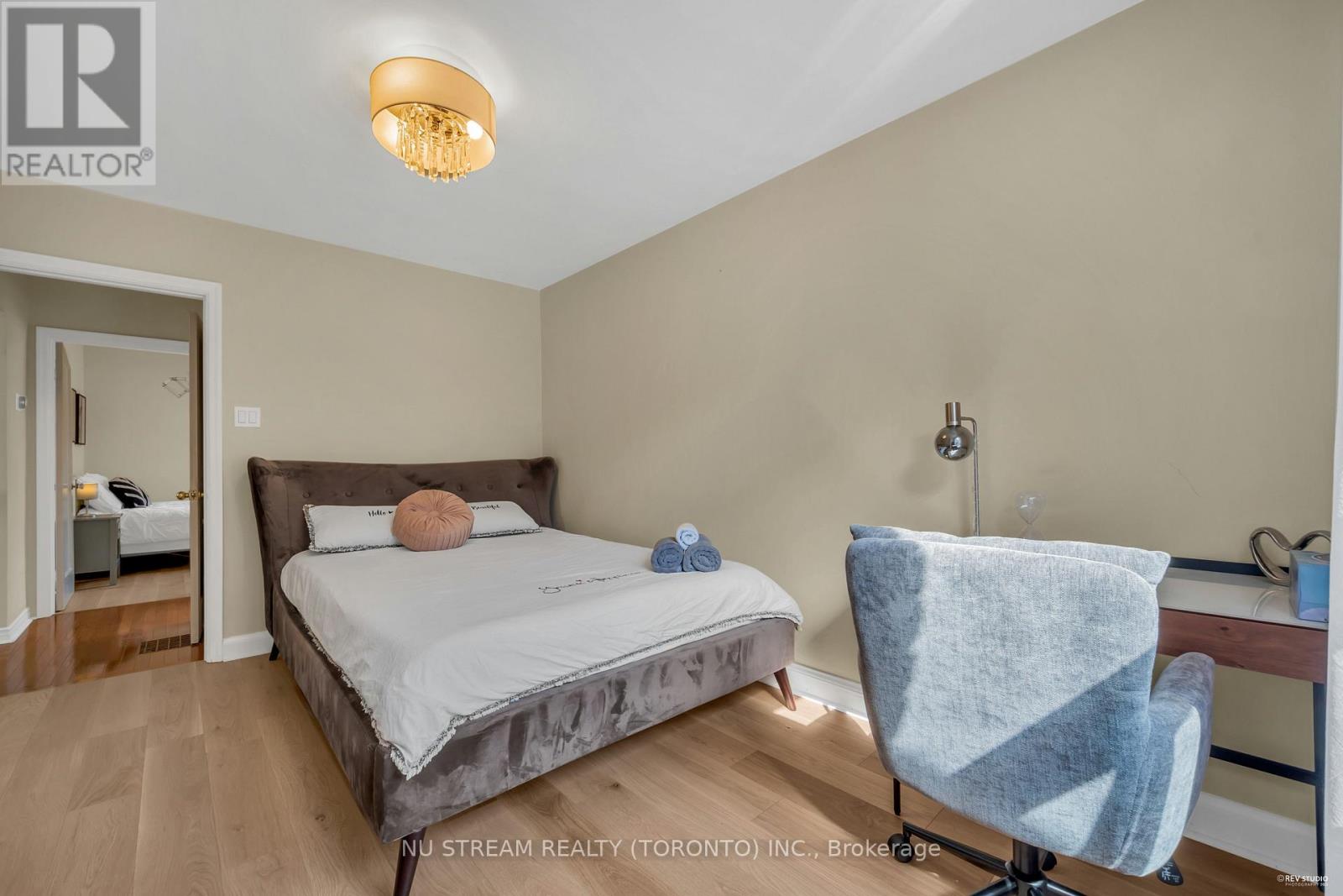 Main Floor - 5 Highvale Road, Toronto, Ontario  M1L 3R2 - Photo 5 - E13147266