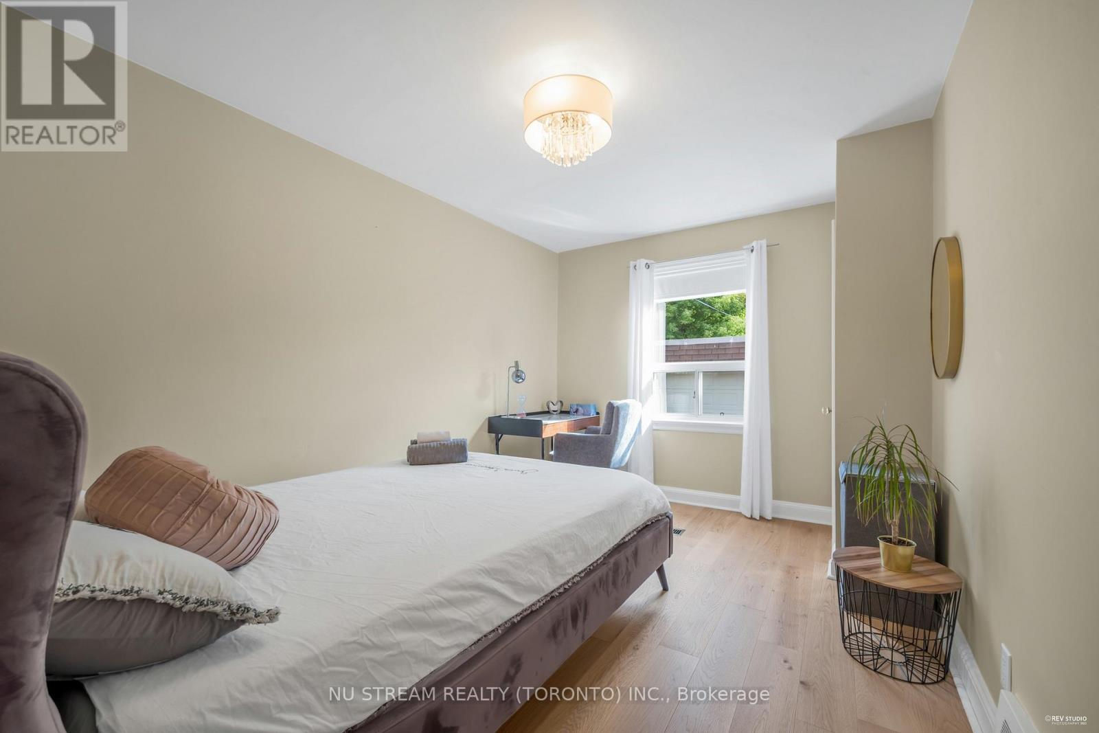 Main Floor - 5 Highvale Road, Toronto, Ontario  M1L 3R2 - Photo 6 - E13147266