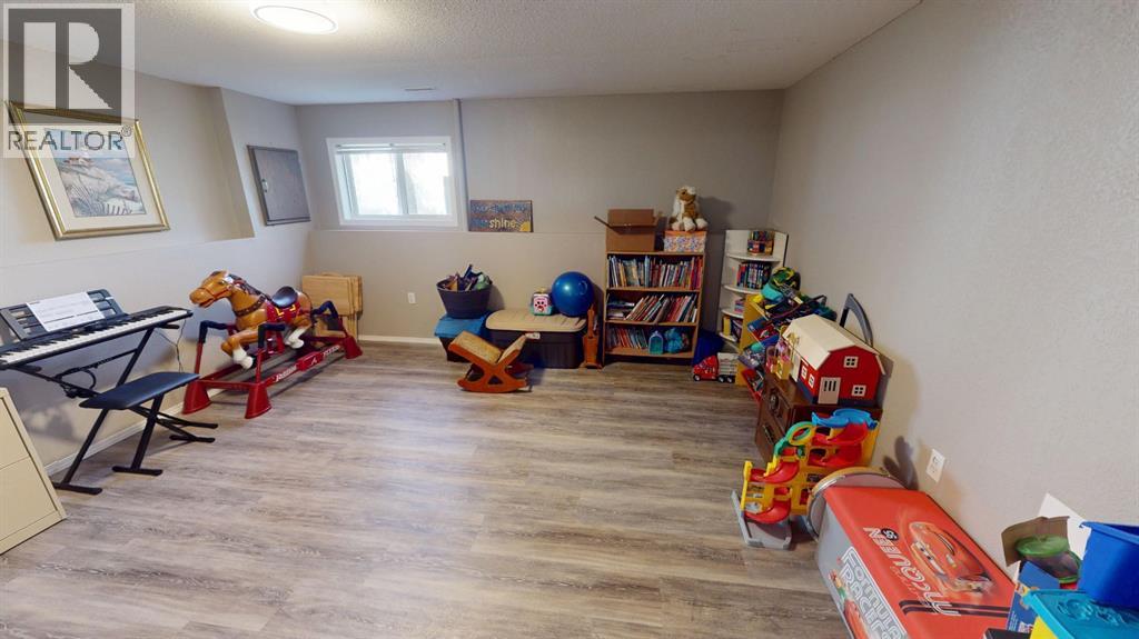 16 Upland Street W, Brooks, Alberta  T1R 1J8 - Photo 22 - A2312613