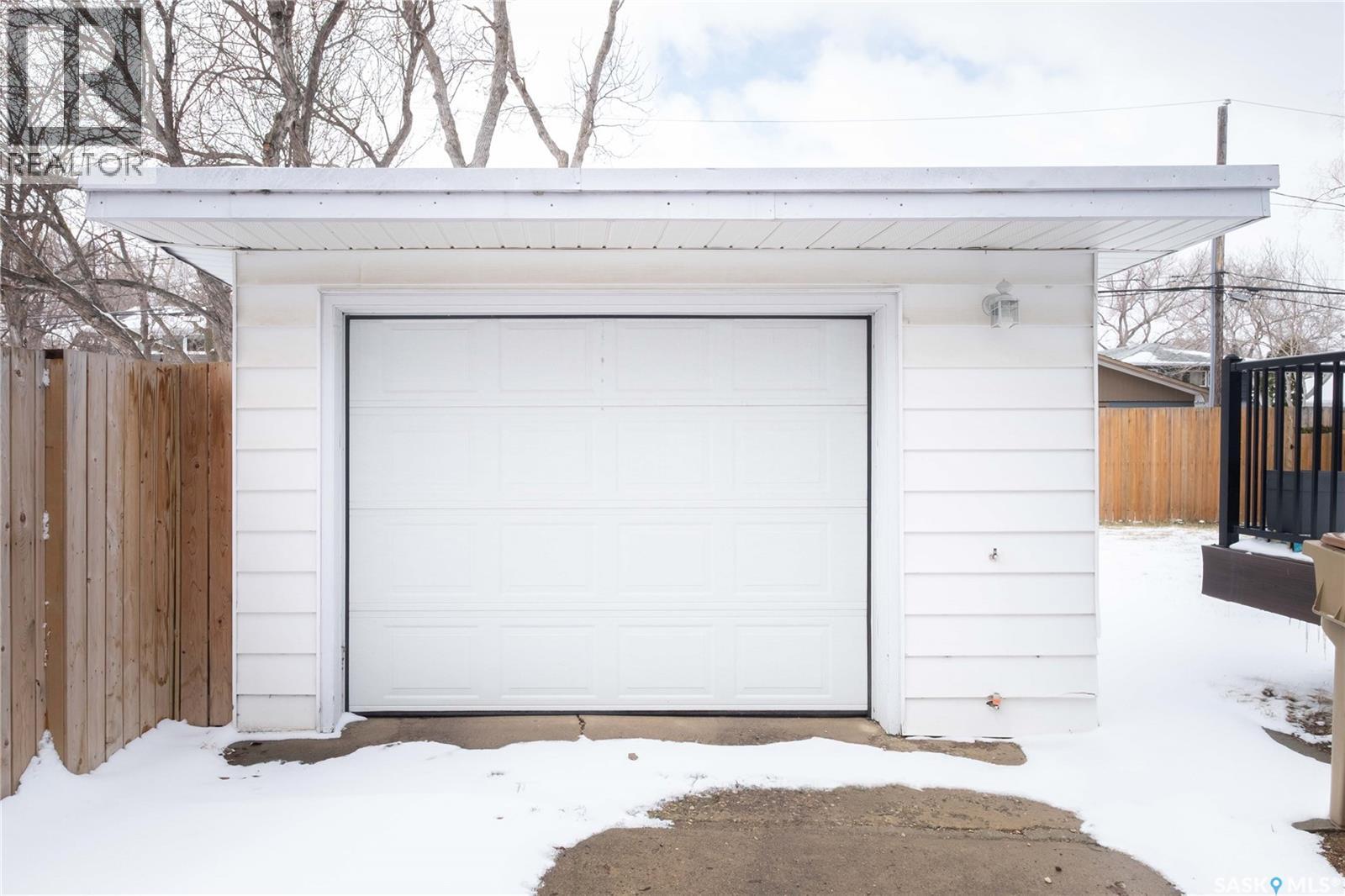 92 Bell Street, Regina, Saskatchewan  S4S 4B9 - Photo 23 - SK036109