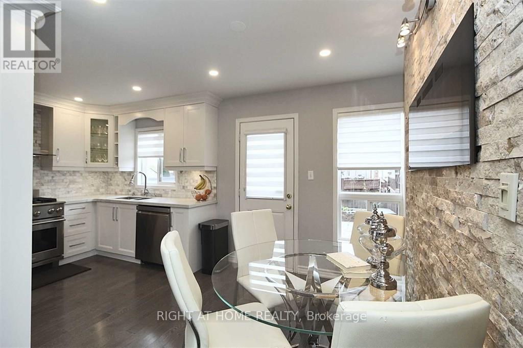 70 Keystar Court, Vaughan, Ontario  L4H 0G9 - Photo 5 - N13147264