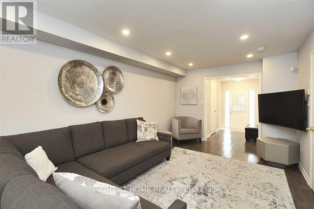 70 Keystar Court, Vaughan, Ontario  L4H 0G9 - Photo 8 - N13147264