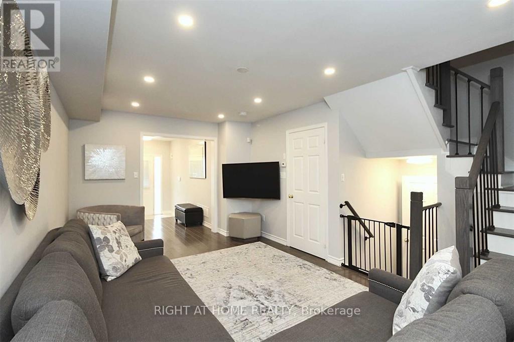 70 Keystar Court, Vaughan, Ontario  L4H 0G9 - Photo 9 - N13147264