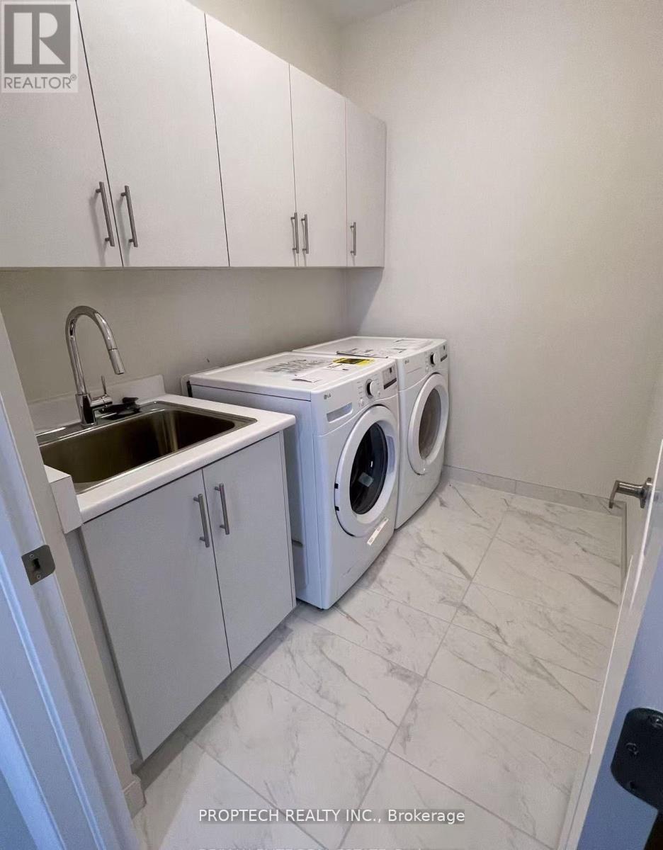 2 Schmeltzer Crescent, Richmond Hill, Ontario  L4E 1K8 - Photo 11 - N13147276