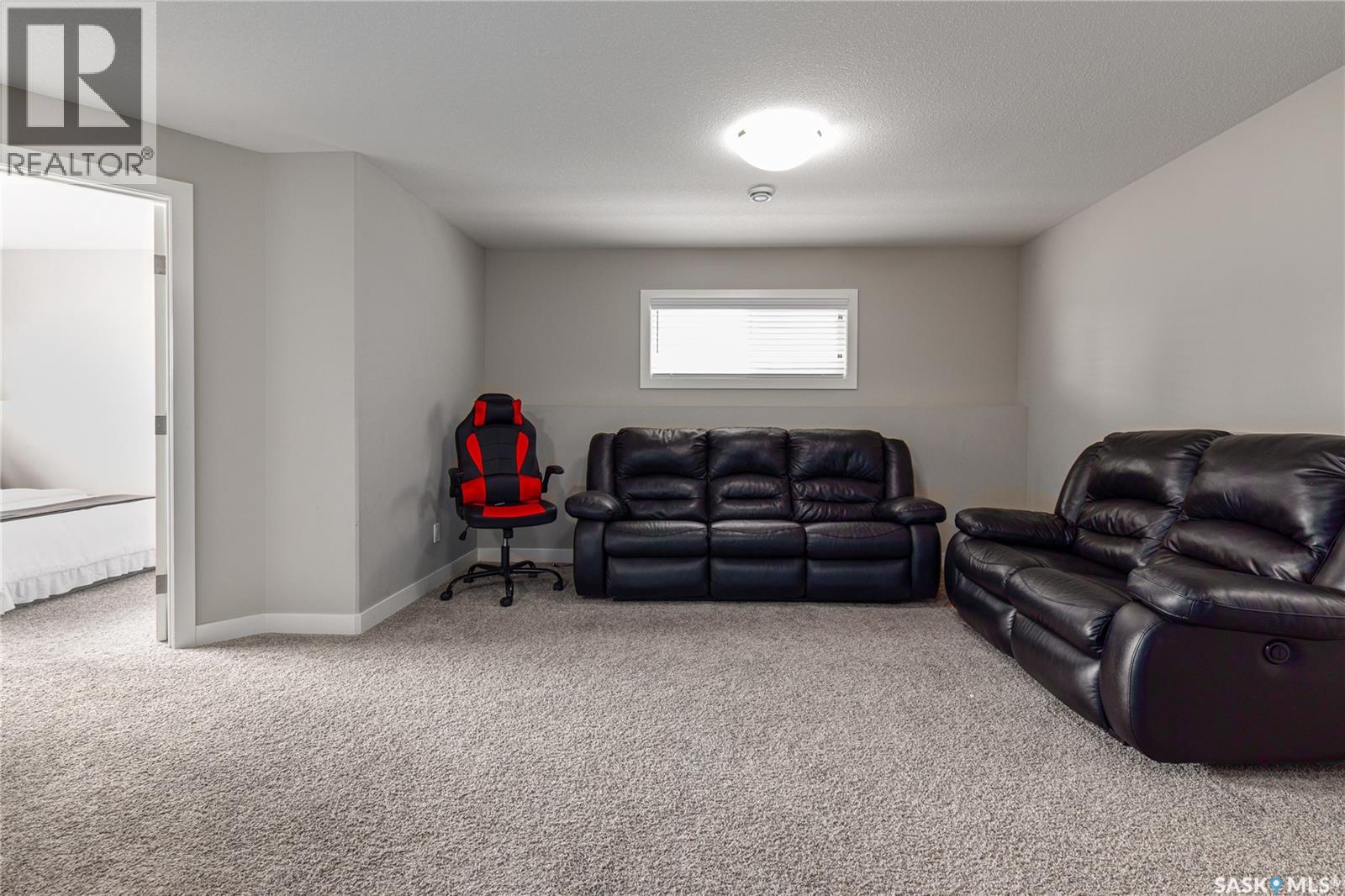 86 Brigham Road, Moose Jaw, Saskatchewan  S6K 0A7 - Photo 32 - SK036388