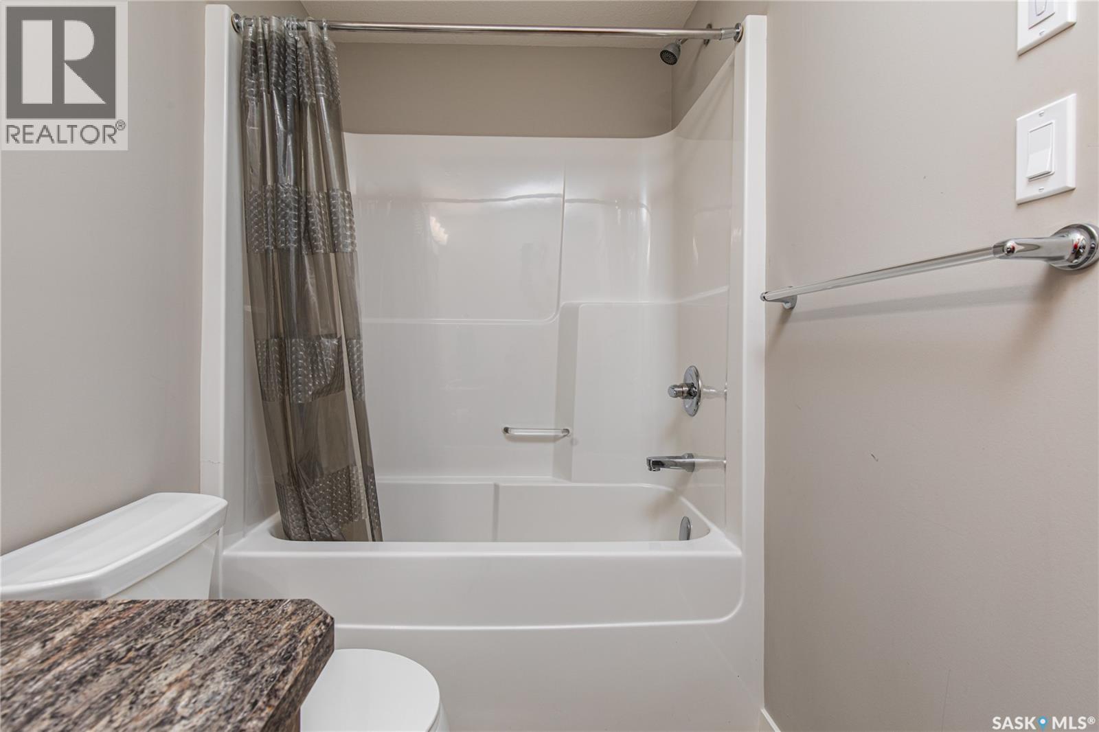 86 Brigham Road, Moose Jaw, Saskatchewan  S6K 0A7 - Photo 40 - SK036388