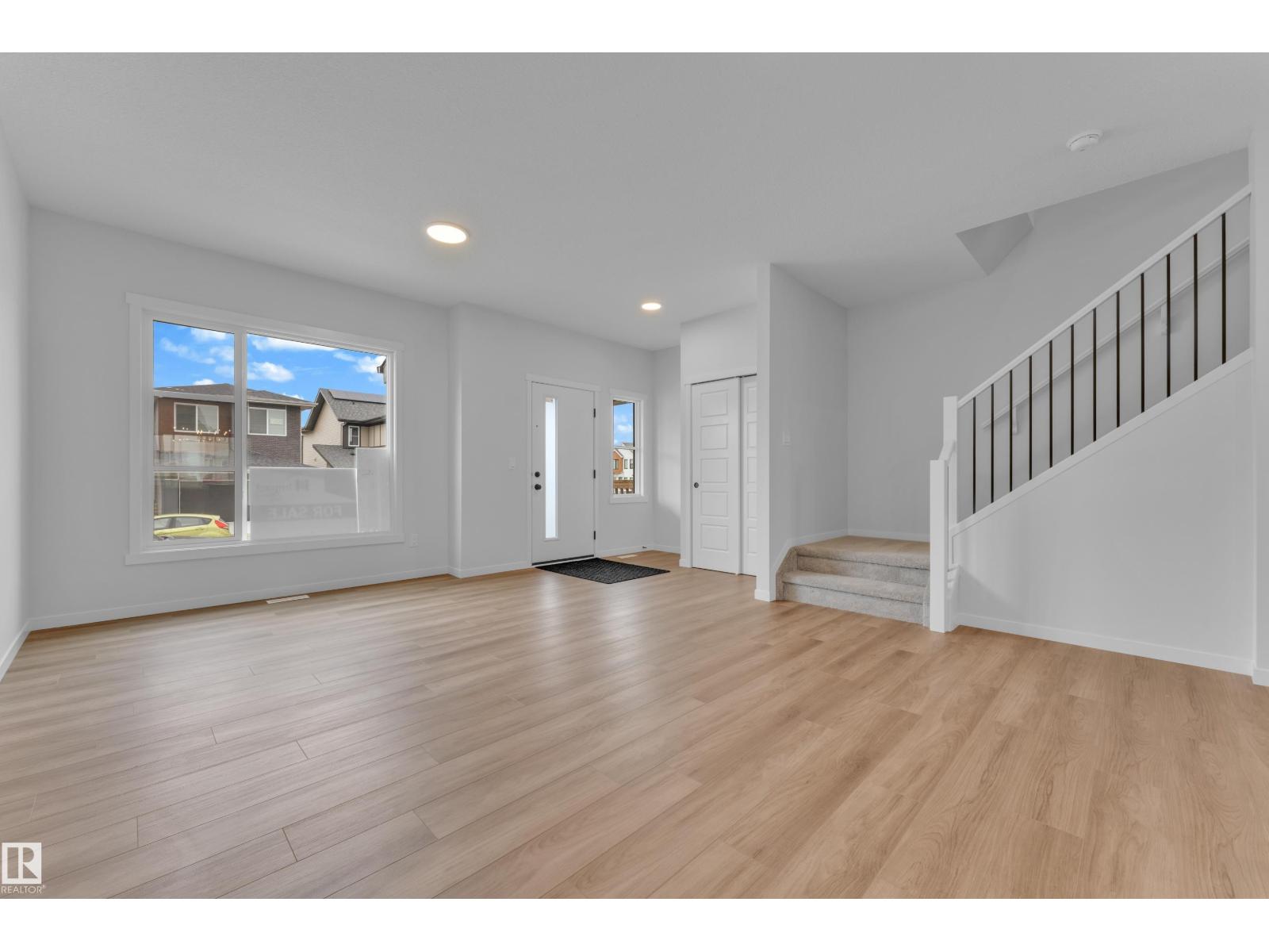 17330 6a St Ne, Edmonton, Alberta  T5Y 4E8 - Photo 5 - E4488687