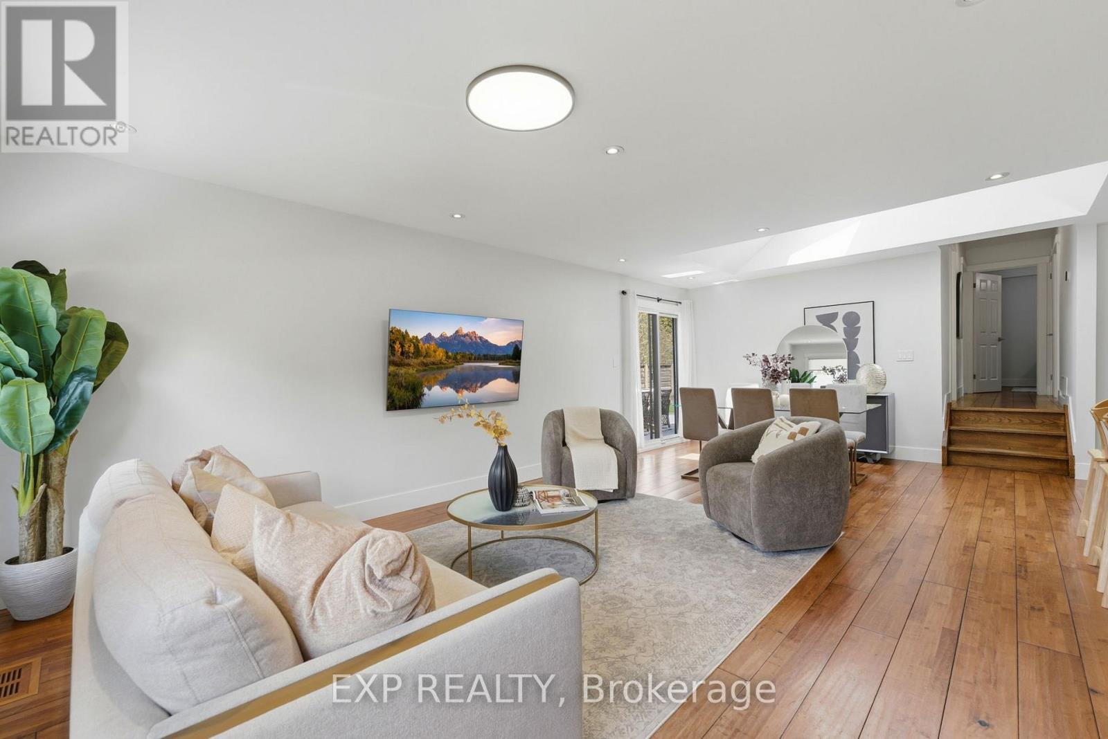 2504 Yarmouth Crescent, Oakville, Ontario  L6L 2M8 - Photo 6 - W13147258
