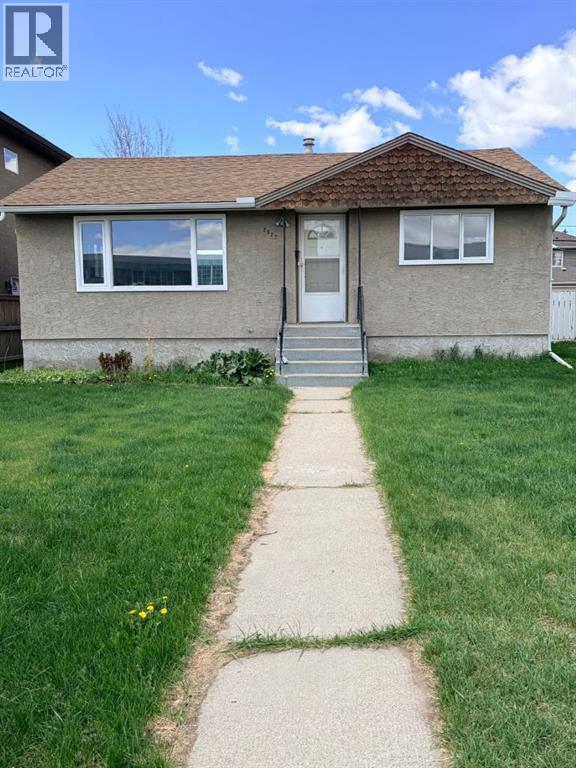 2827 23A Street NW, Calgary, Alberta