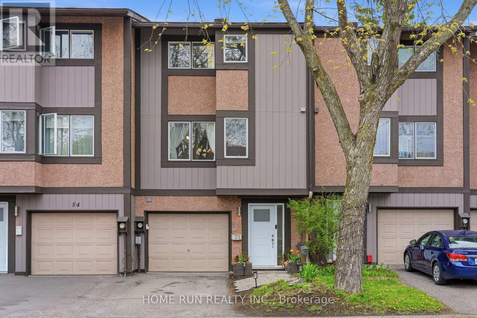 52 REANEY COURT, Ottawa, Ontario