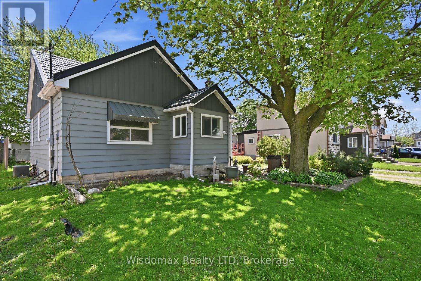 108 Queen Street S, Thorold, Ontario  L2V 3N9 - Photo 2 - X13147290