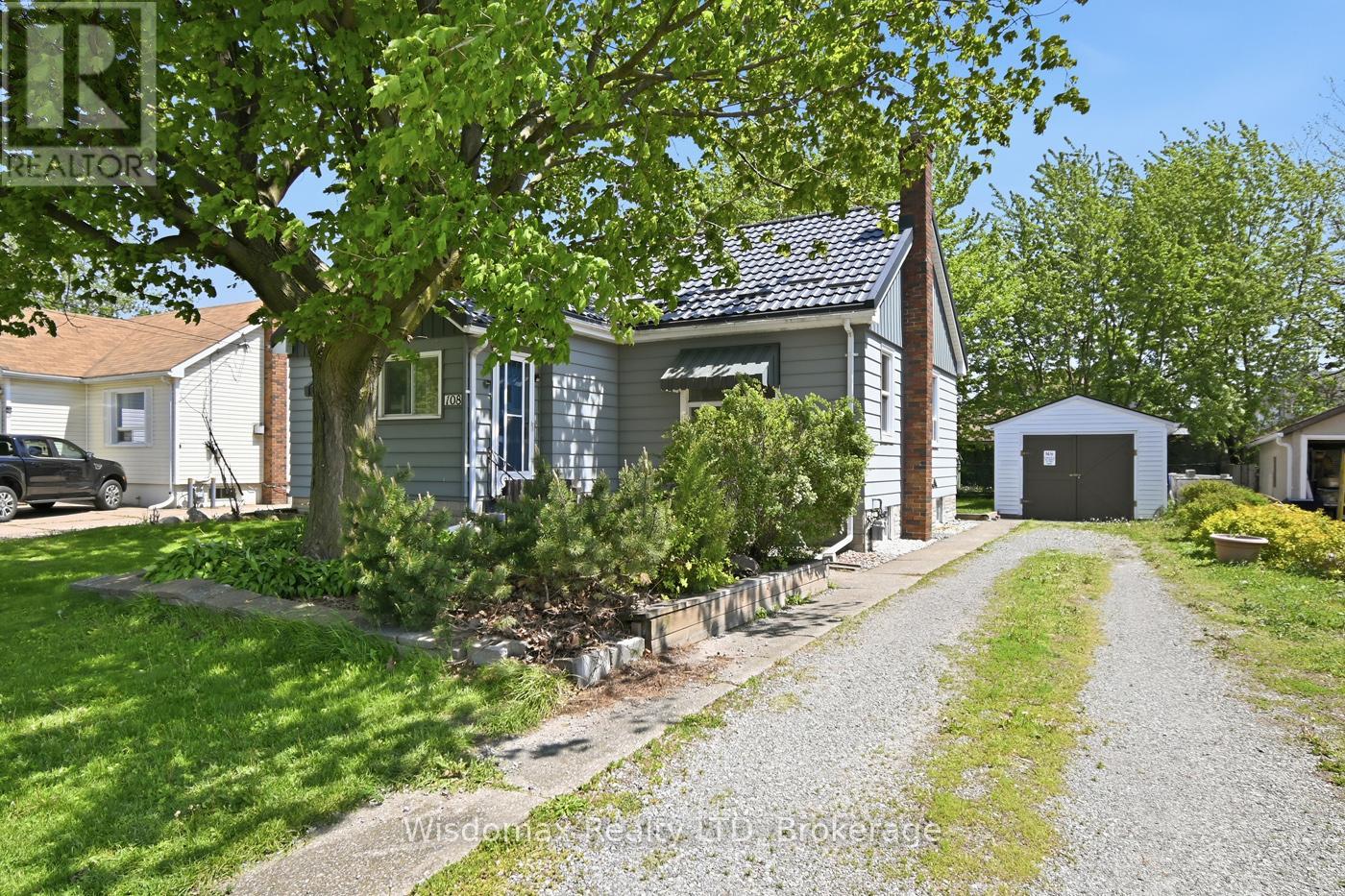 108 Queen Street S, Thorold, Ontario  L2V 3N9 - Photo 3 - X13147290
