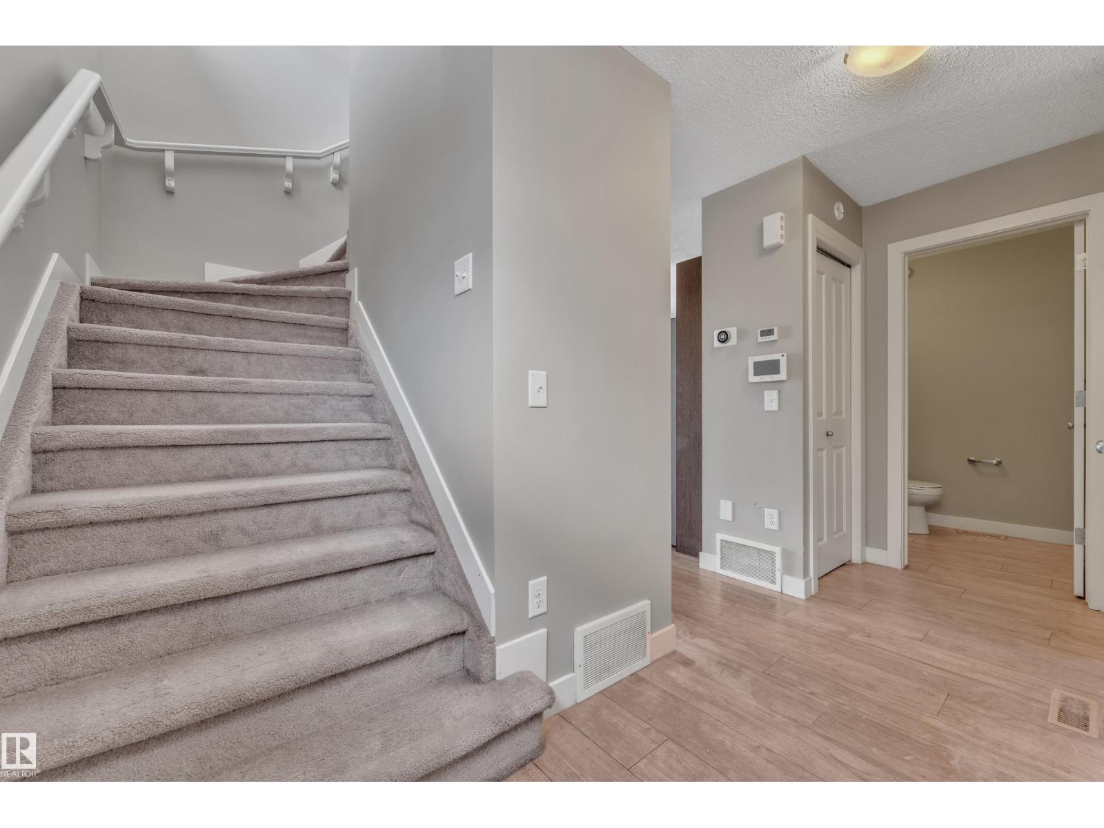 3319 11 Av Nw, Edmonton, Alberta  T6L 2L5 - Photo 7 - E4488691
