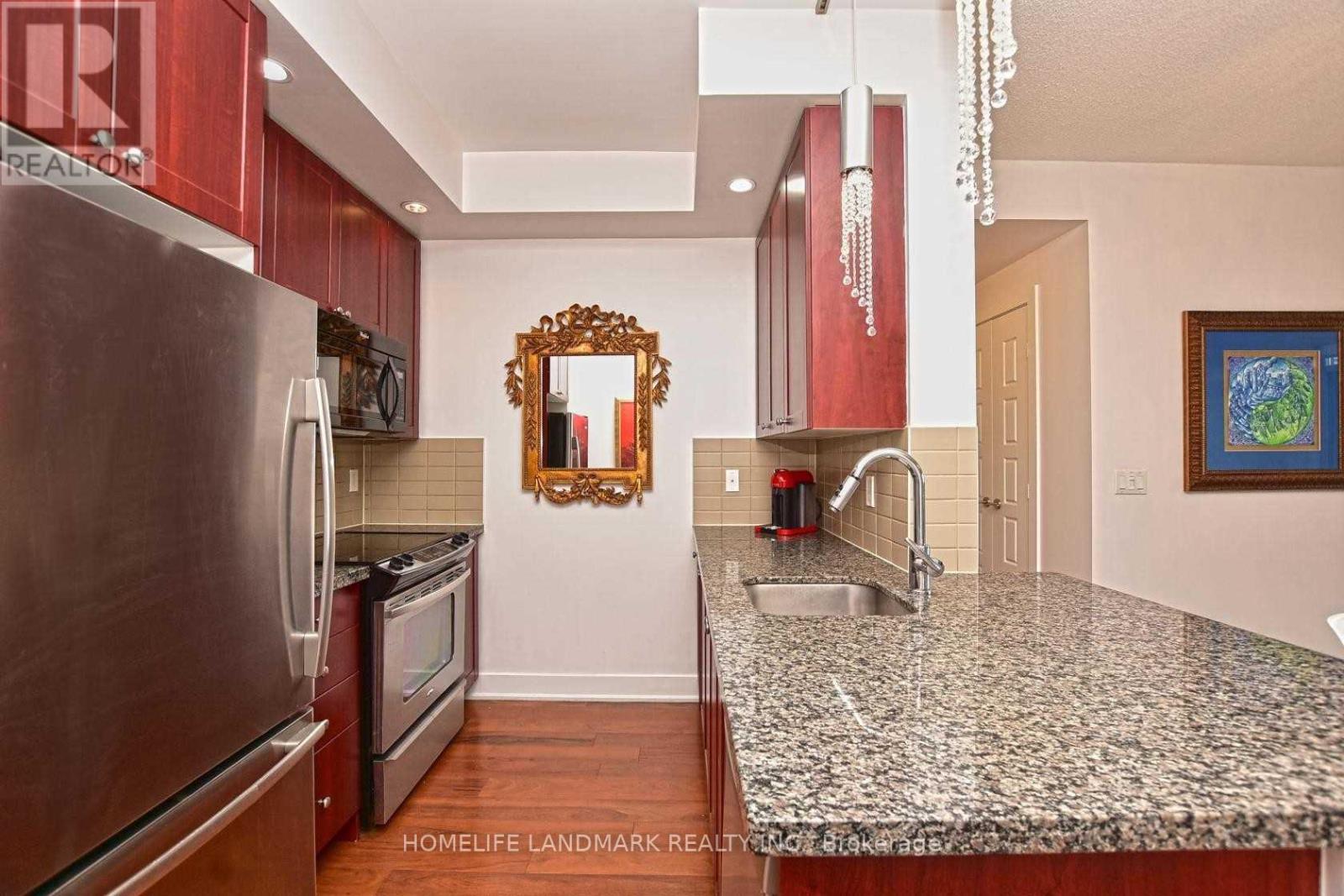 502 - 28 Linden Street, Toronto, Ontario M4Y 0A4 - Photo 8 - C13147312