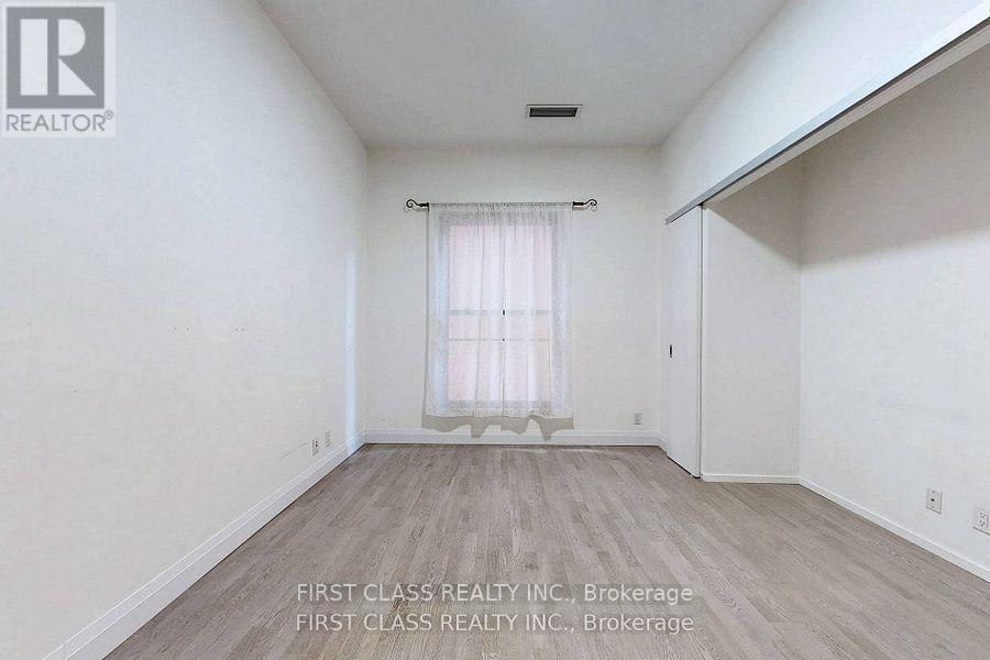 412 - 5 St Joseph Street, Toronto, Ontario  M4Y 1J6 - Photo 2 - C13147342