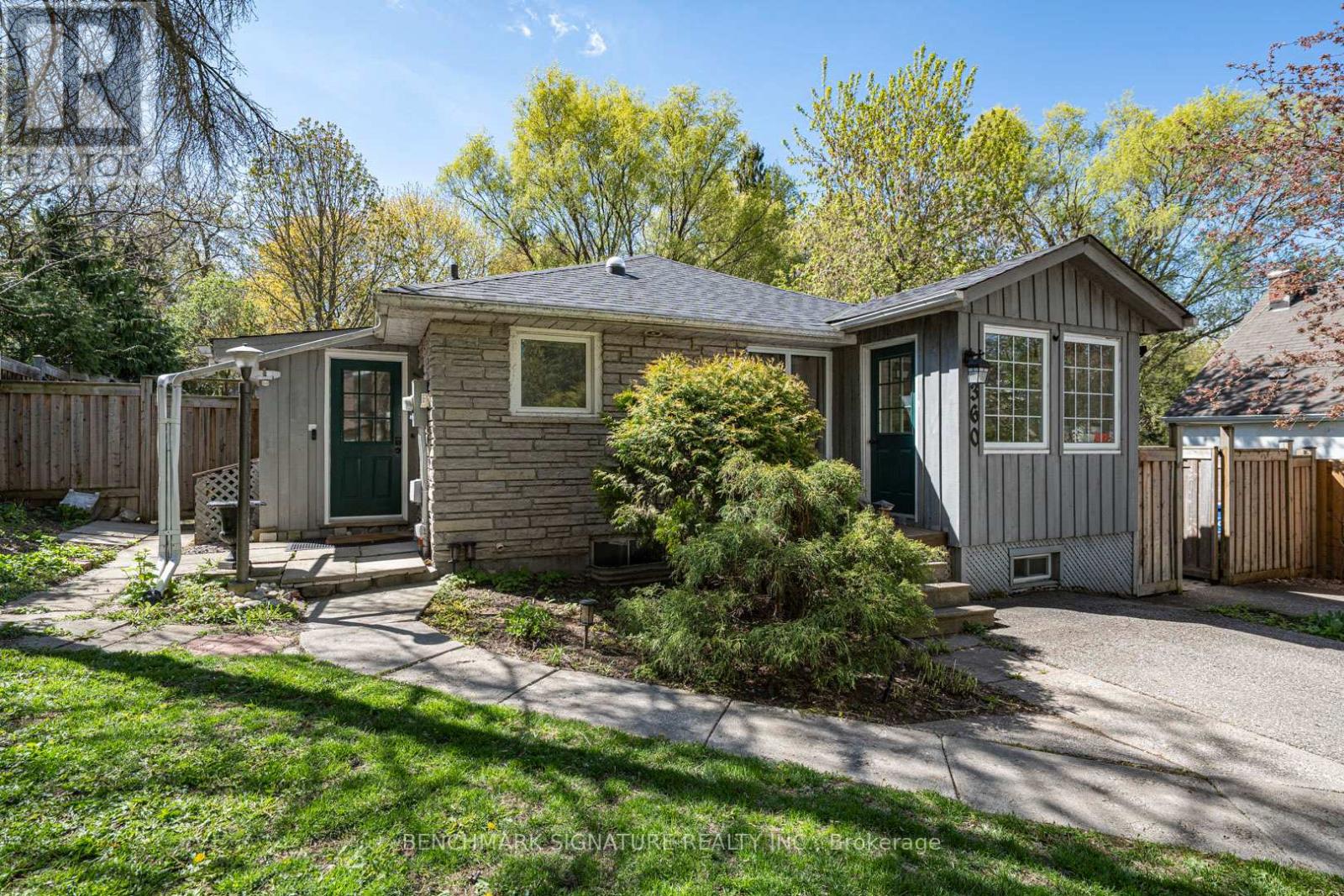 360 Ontario Street, Newmarket, Ontario  L3Y 2K3 - Photo 3 - N13147358