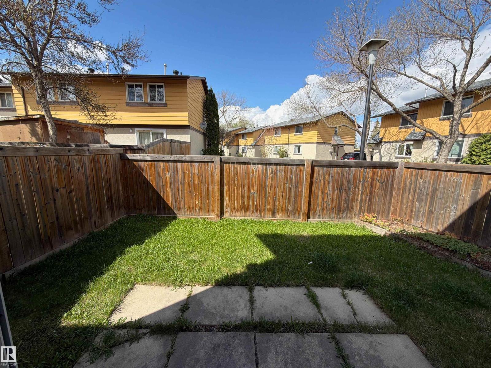 126 Woodstock Nw, Edmonton, Alberta  T5T 0H6 - Photo 12 - E4488693