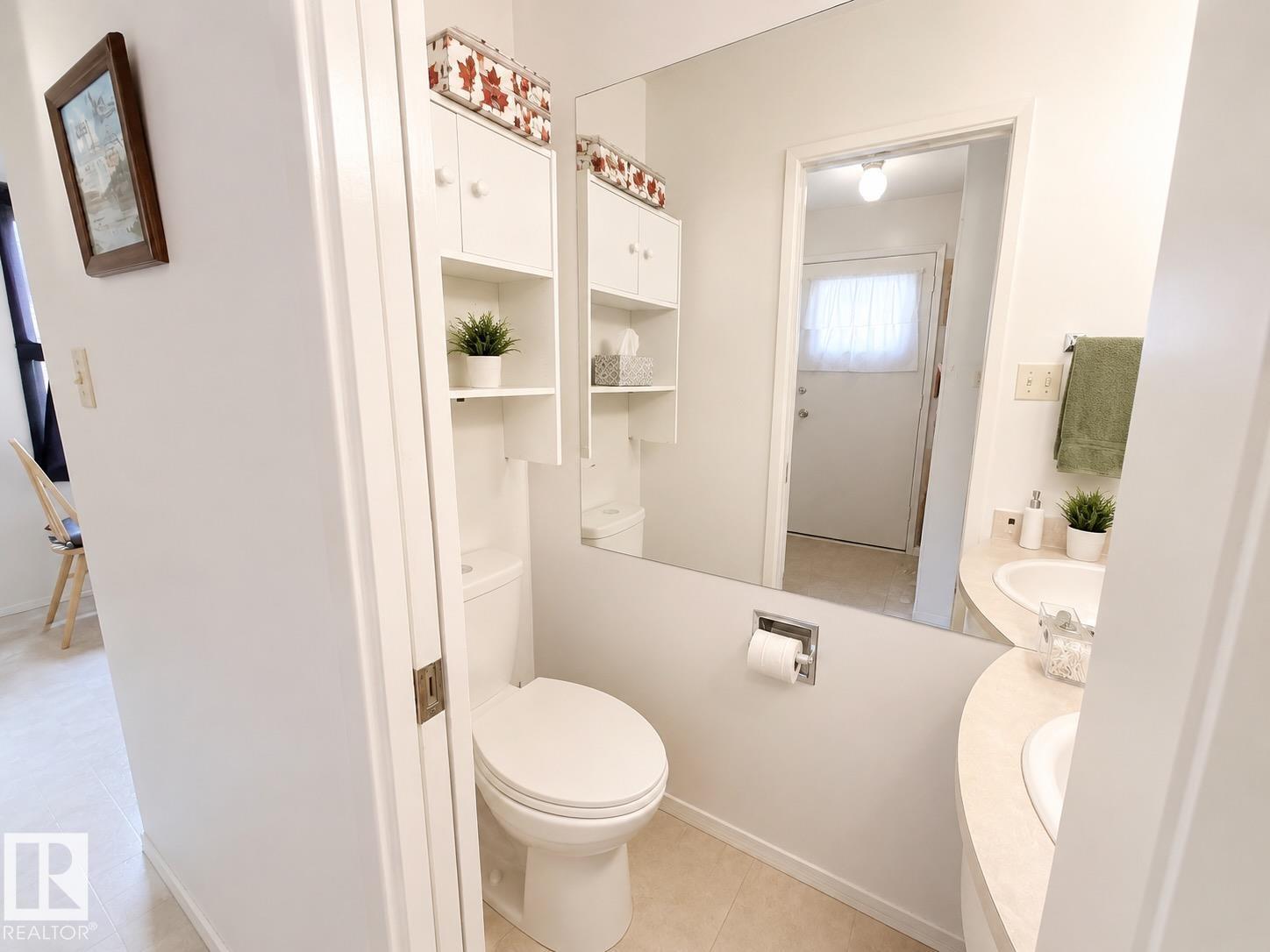126 Woodstock Nw, Edmonton, Alberta  T5T 0H6 - Photo 5 - E4488693
