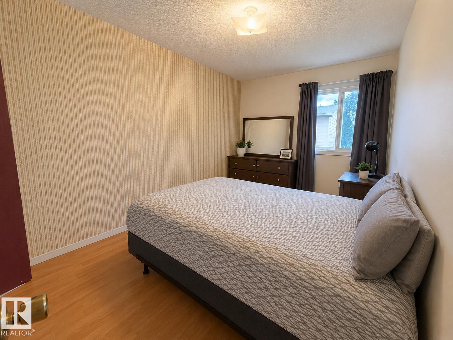 126 Woodstock Nw, Edmonton, Alberta  T5T 0H6 - Photo 7 - E4488693