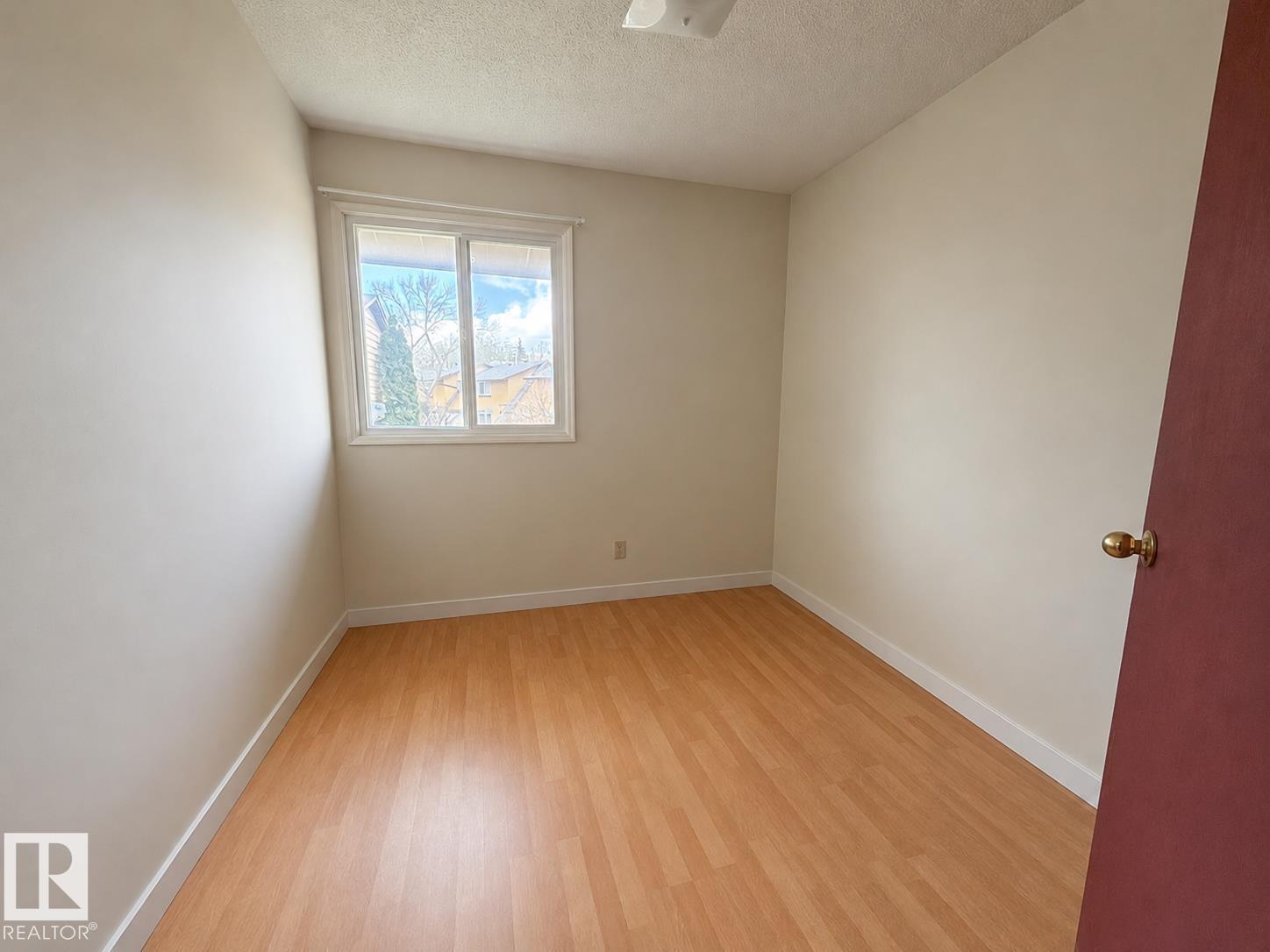 126 Woodstock Nw, Edmonton, Alberta  T5T 0H6 - Photo 9 - E4488693