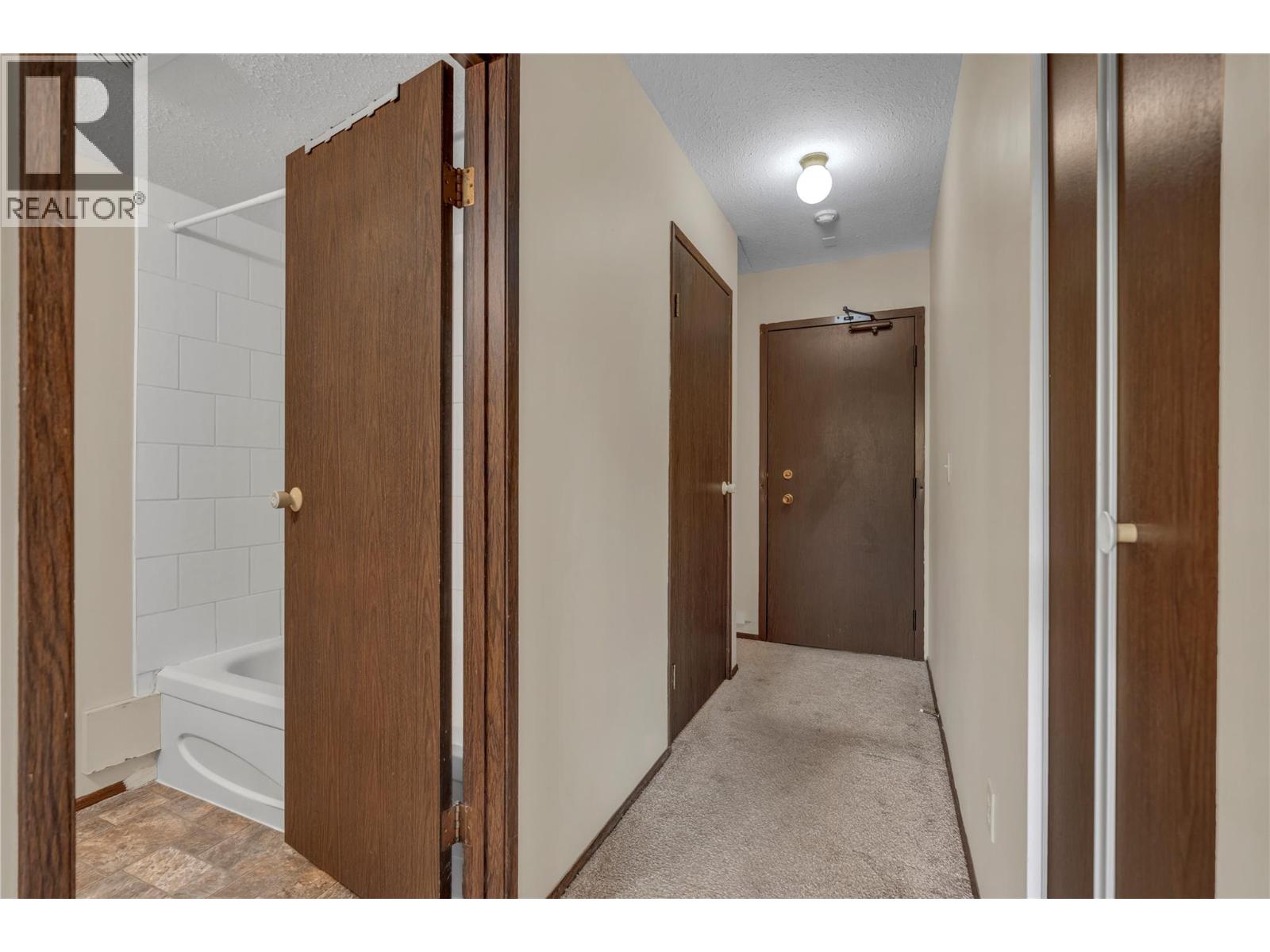 150 Skaha Place Unit# 209, Penticton, British Columbia  V2A 7K1 - Photo 16 - 10388004
