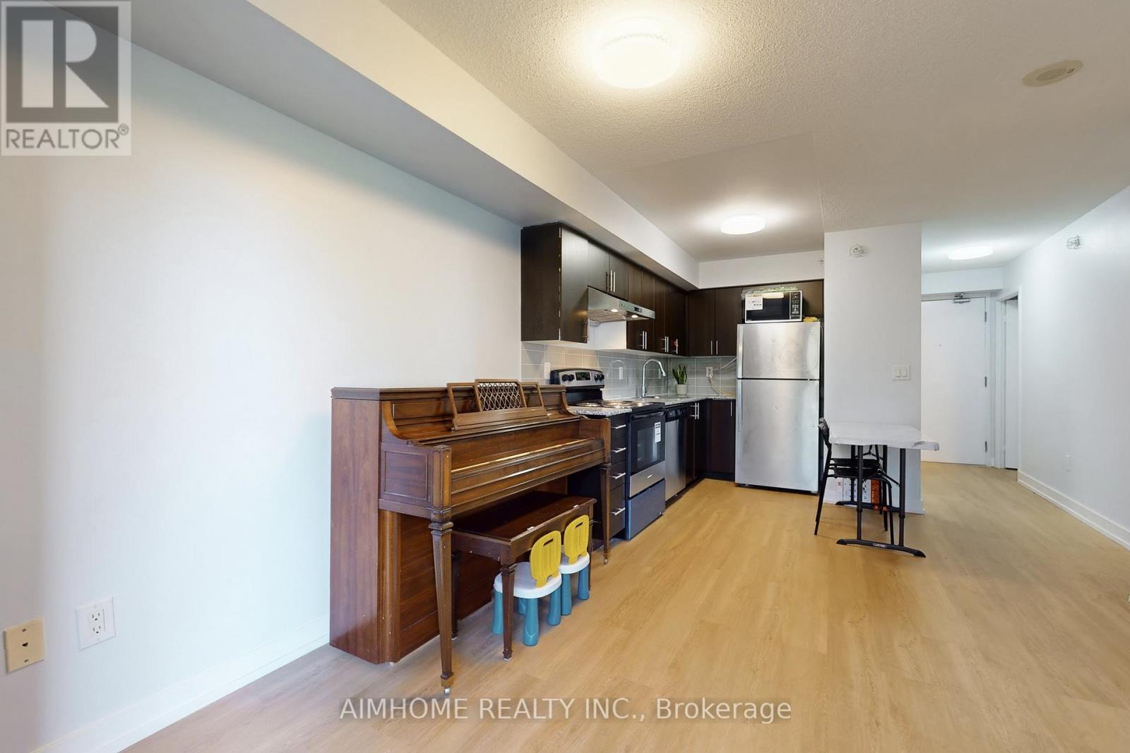 311 - 1420 Dupont Street, Toronto, Ontario  M6H 4J8 - Photo 7 - W13147286