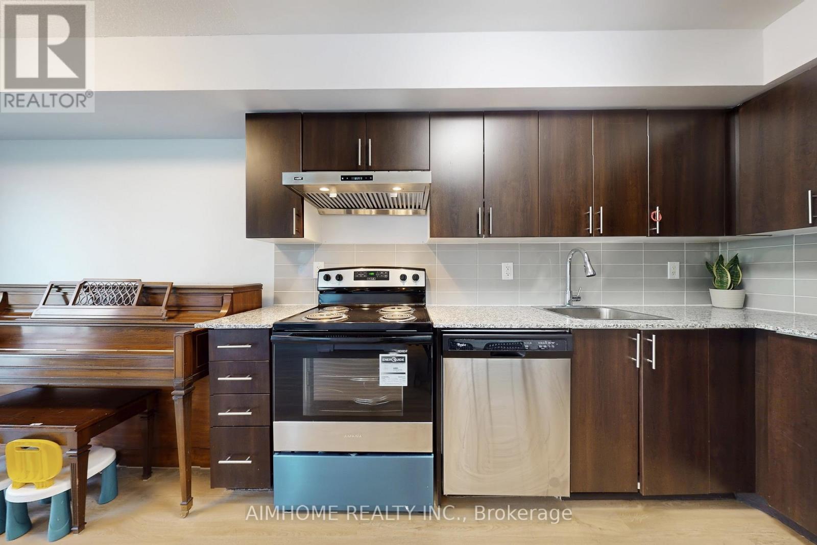 311 - 1420 Dupont Street, Toronto, Ontario  M6H 4J8 - Photo 9 - W13147286