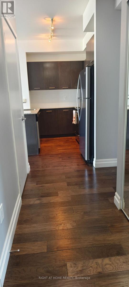912 - 360 Square One Drive, Mississauga, Ontario  L5B 0E6 - Photo 5 - W13147336