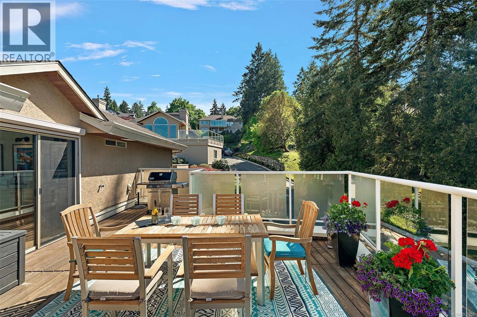 702 6880 Wallace Dr, Central Saanich, British Columbia  V8M 1N8 - Photo 13 - 1037256