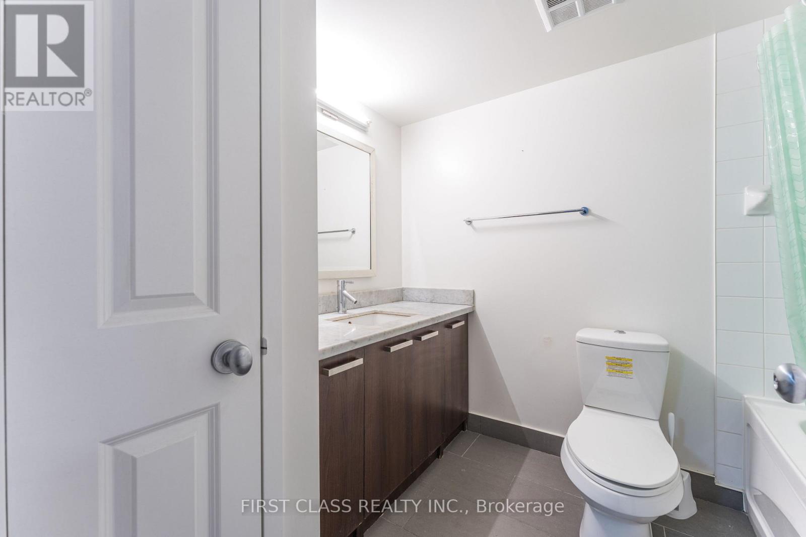 604 - 11 St Joseph Street, Toronto, Ontario  M4Y 3G4 - Photo 13 - C13147400