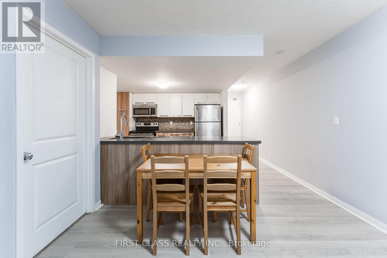 604 - 11 St Joseph Street, Toronto, Ontario  M4Y 3G4 - Photo 15 - C13147400