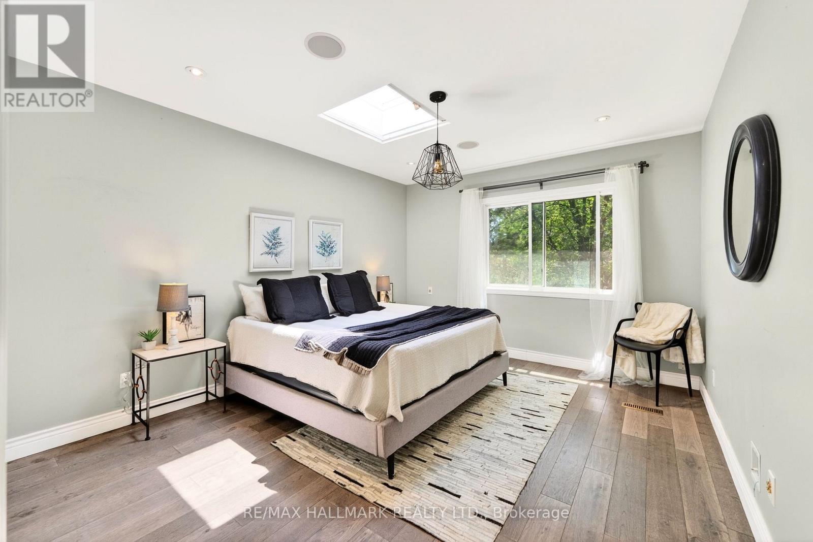 17 Mountalan Avenue, Toronto, Ontario  M4J 1H3 - Photo 21 - E13147388