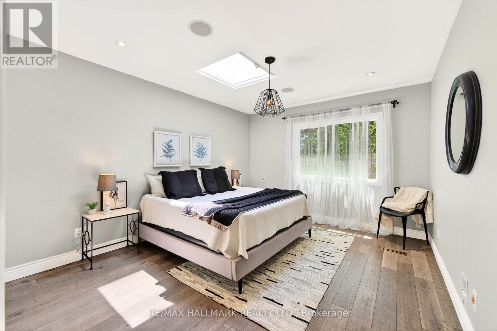 17 Mountalan Avenue, Toronto, Ontario  M4J 1H3 - Photo 22 - E13147388