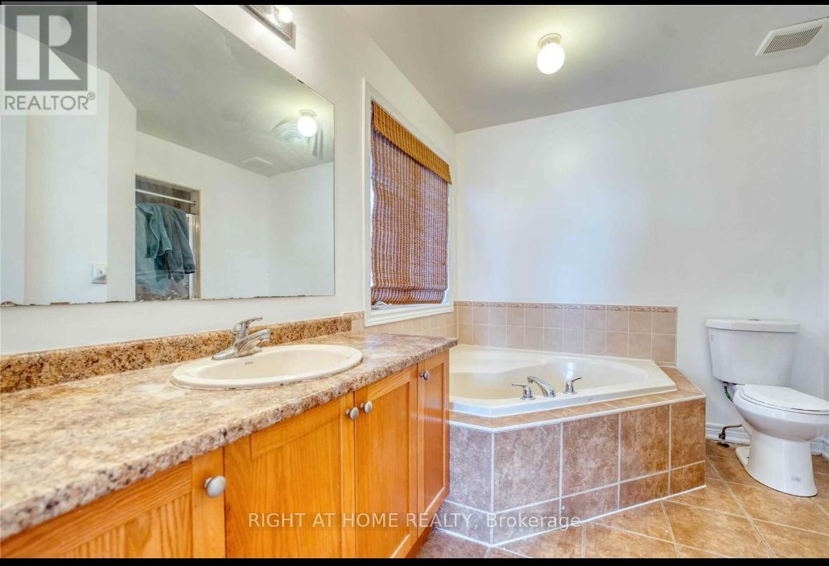 9 Spall Court, Toronto, Ontario  M1C 0B1 - Photo 14 - E13147390