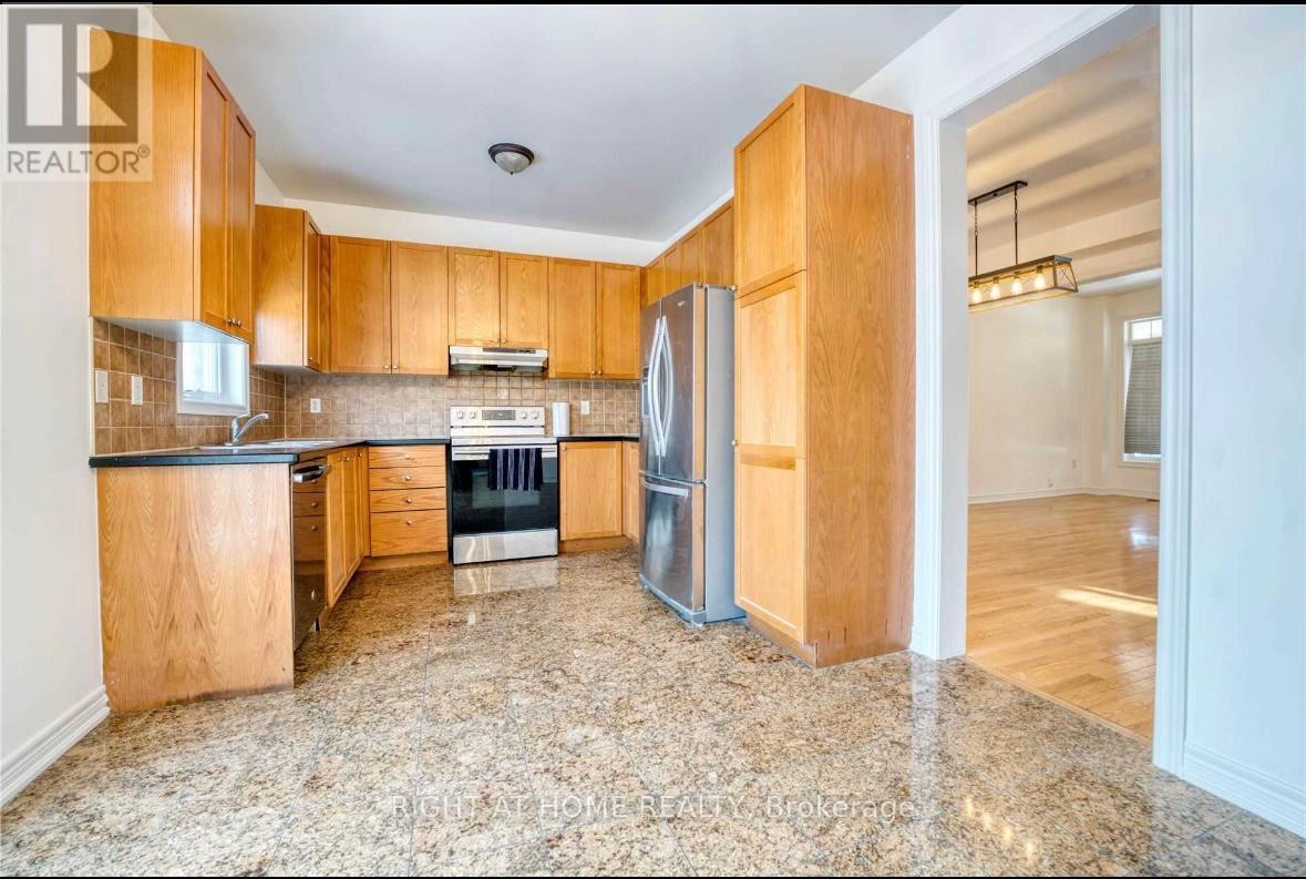 9 Spall Court, Toronto, Ontario  M1C 0B1 - Photo 7 - E13147390