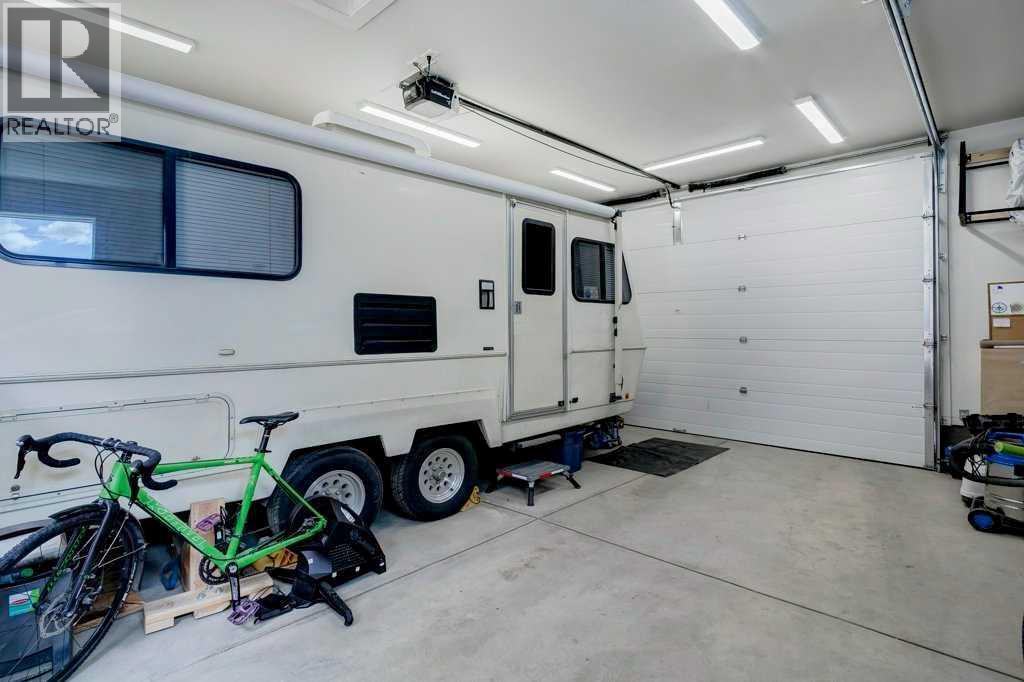 31 Sunset Link, Cochrane, Alberta  T4C 0L9 - Photo 38 - A2303528