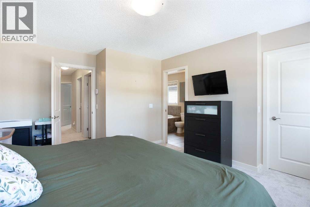 31 Sunset Link, Cochrane, Alberta  T4C 0L9 - Photo 23 - A2303528