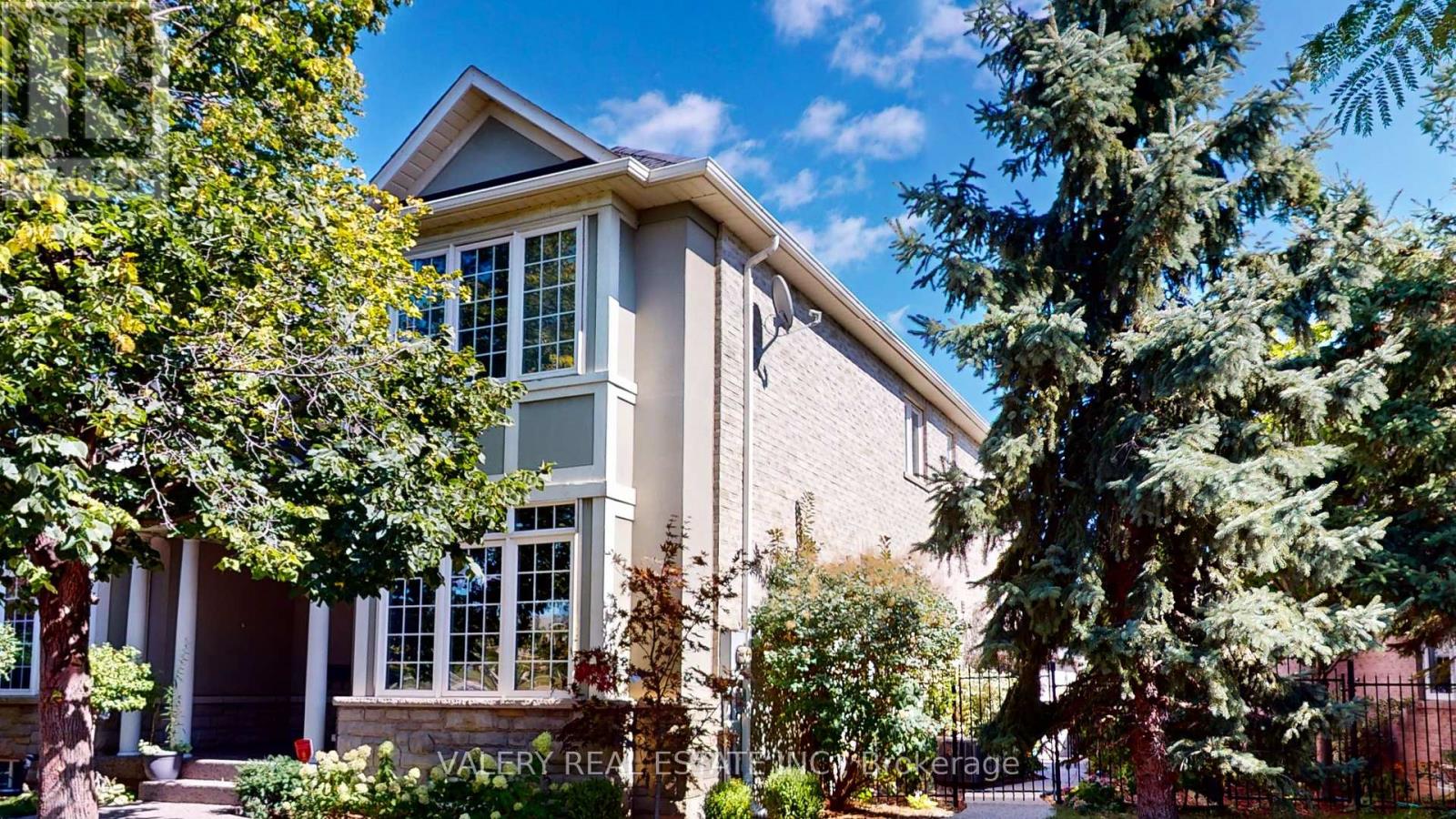 3006 Richview Boulevard, Oakville, Ontario  L6M 5C8 - Photo 4 - W13147376