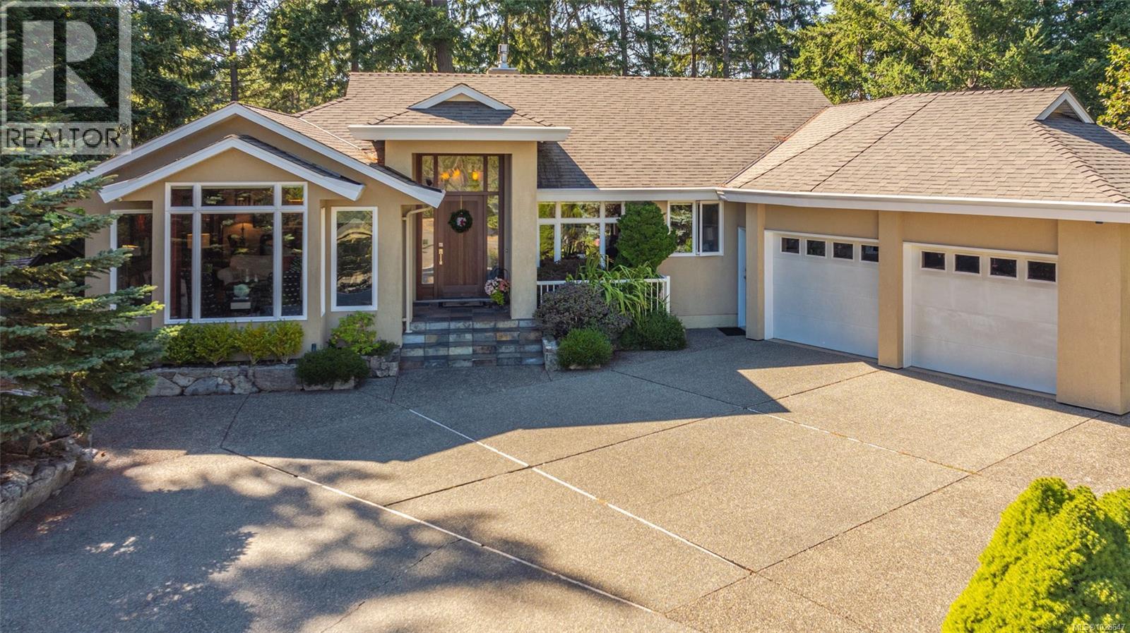3720 Dolphin Dr, Nanoose Bay, British Columbia V9P 9H1 - Photo 1 - 1028647