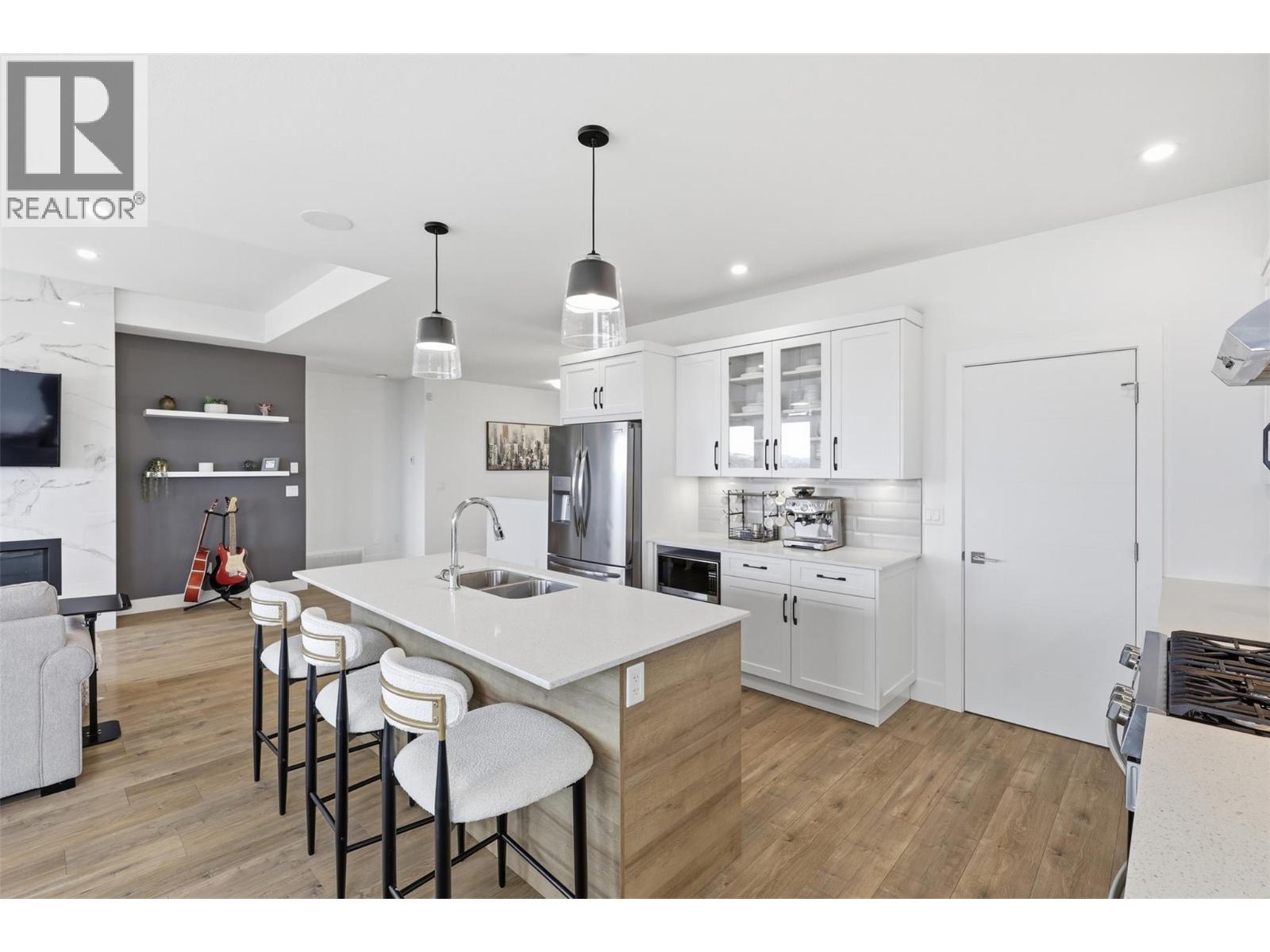 464 Edinburgh Boulevard, Kamloops, British Columbia  V1S 0E6 - Photo 12 - 10388031