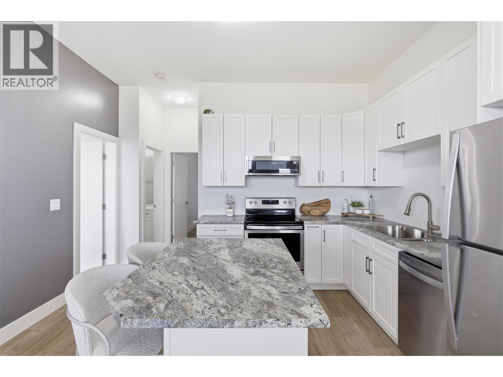 464 Edinburgh Boulevard, Kamloops, British Columbia  V1S 0E6 - Photo 65 - 10388031