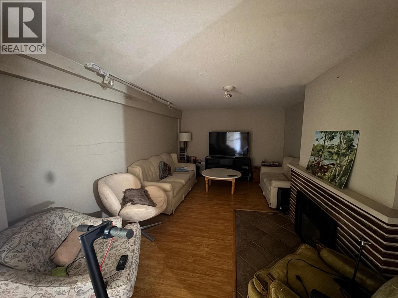 7273 Braeside Drive, Burnaby, British Columbia  V5A 1E9 - Photo 5 - R3124025