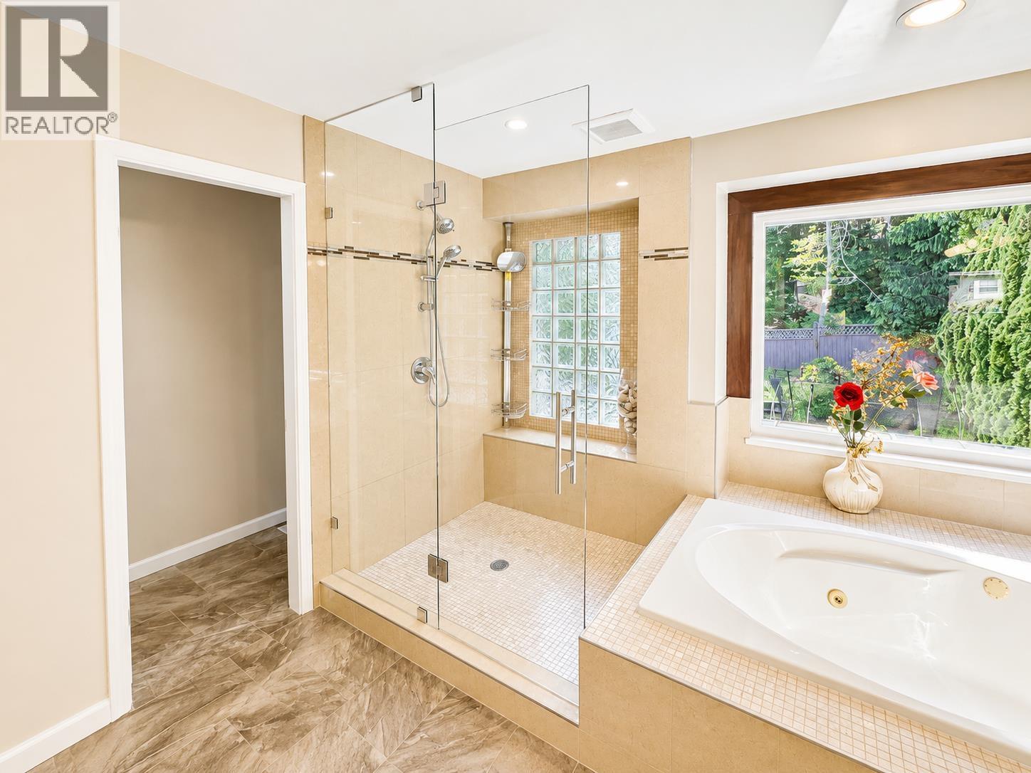 1416 Purcell Drive, Coquitlam, British Columbia  V3E 2R7 - Photo 10 - R3123651
