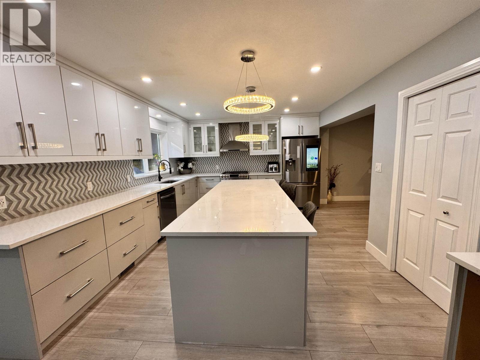 1416 Purcell Drive, Coquitlam, British Columbia  V3E 2R7 - Photo 2 - R3123651