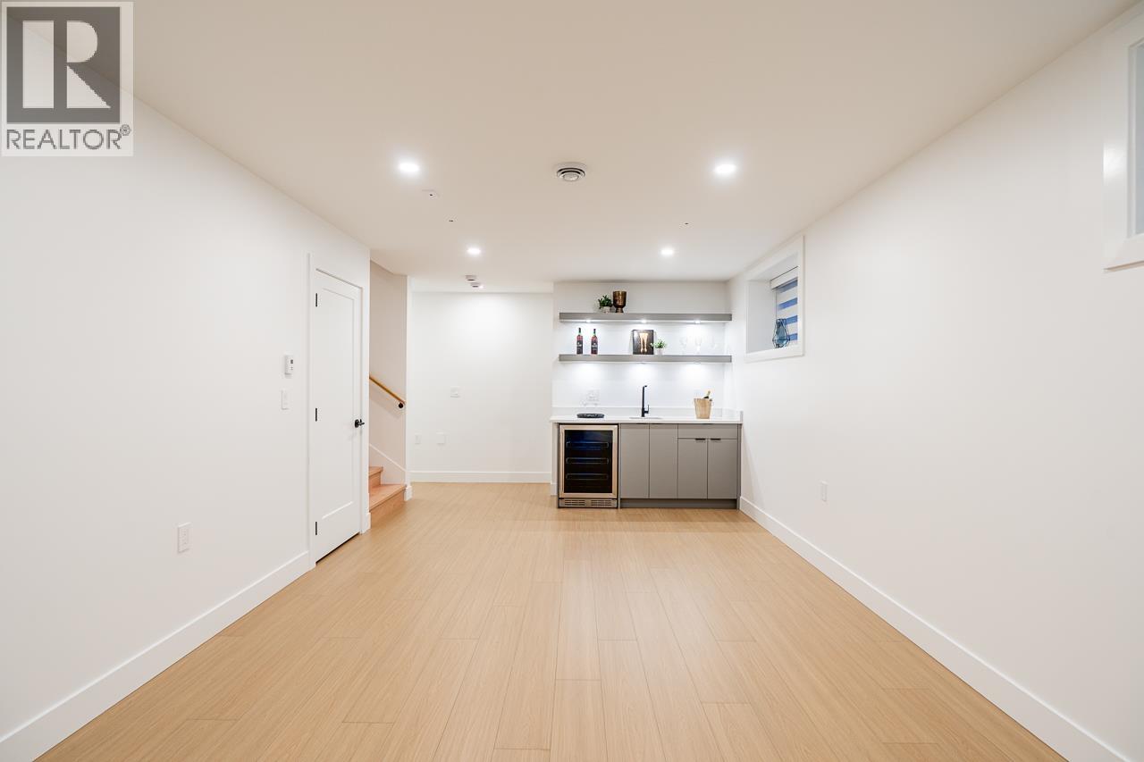 2 4278 Watling Street, Burnaby, British Columbia  V5J 1V2 - Photo 29 - R3125137