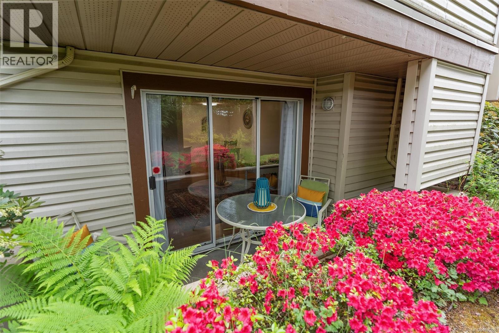 105 1055 Hillside Ave, Victoria, British Columbia V8T 2A4 - Photo 16 - 1036655