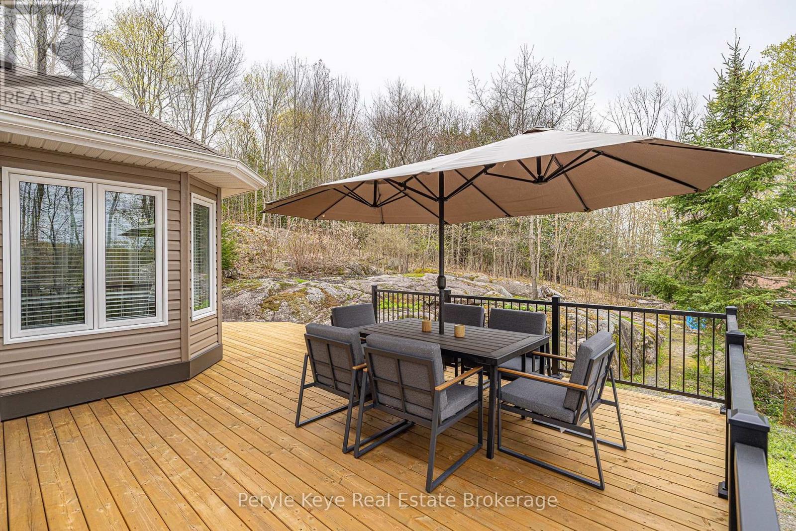 5 Mackenzie Drive, Huntsville, Ontario P1H 0A1 - Photo 4 - X13147488