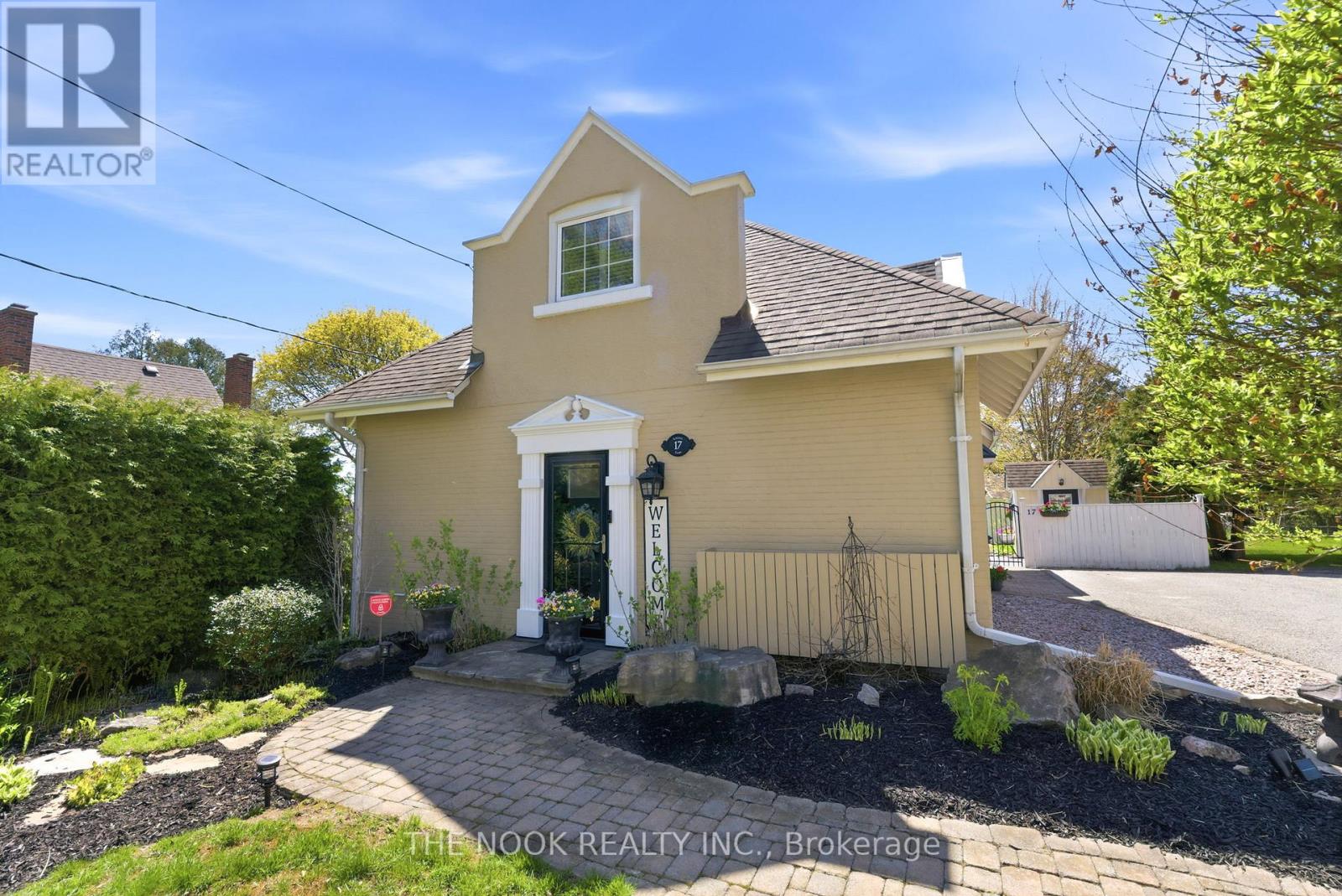 17 Lover's Lane, Clarington, Ontario L1C 1X2 - Photo 3 - E13147474